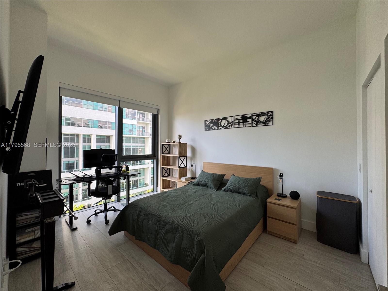 3401 MIDTOWN CONDO - Residential