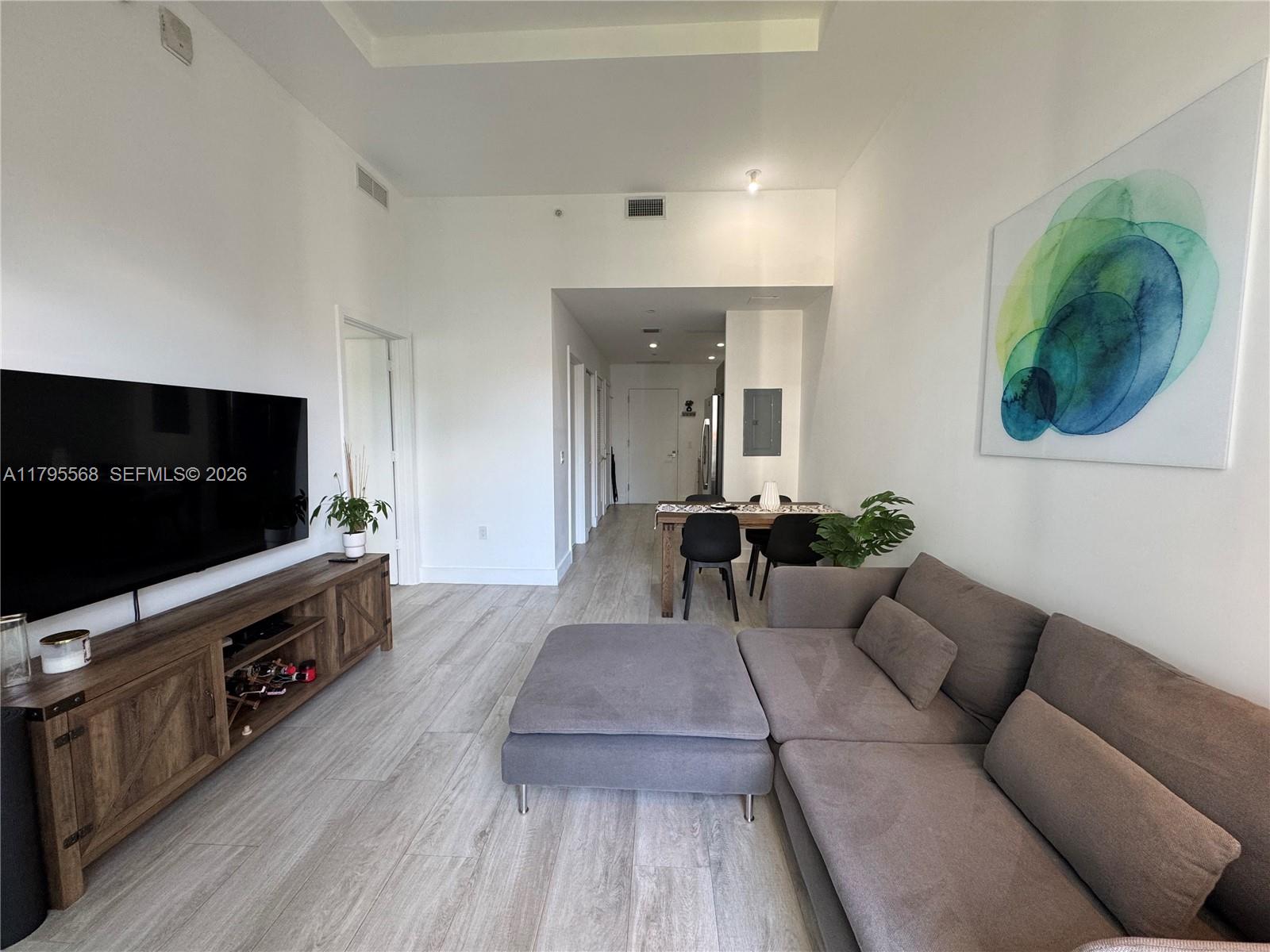 3401 MIDTOWN CONDO - Residential