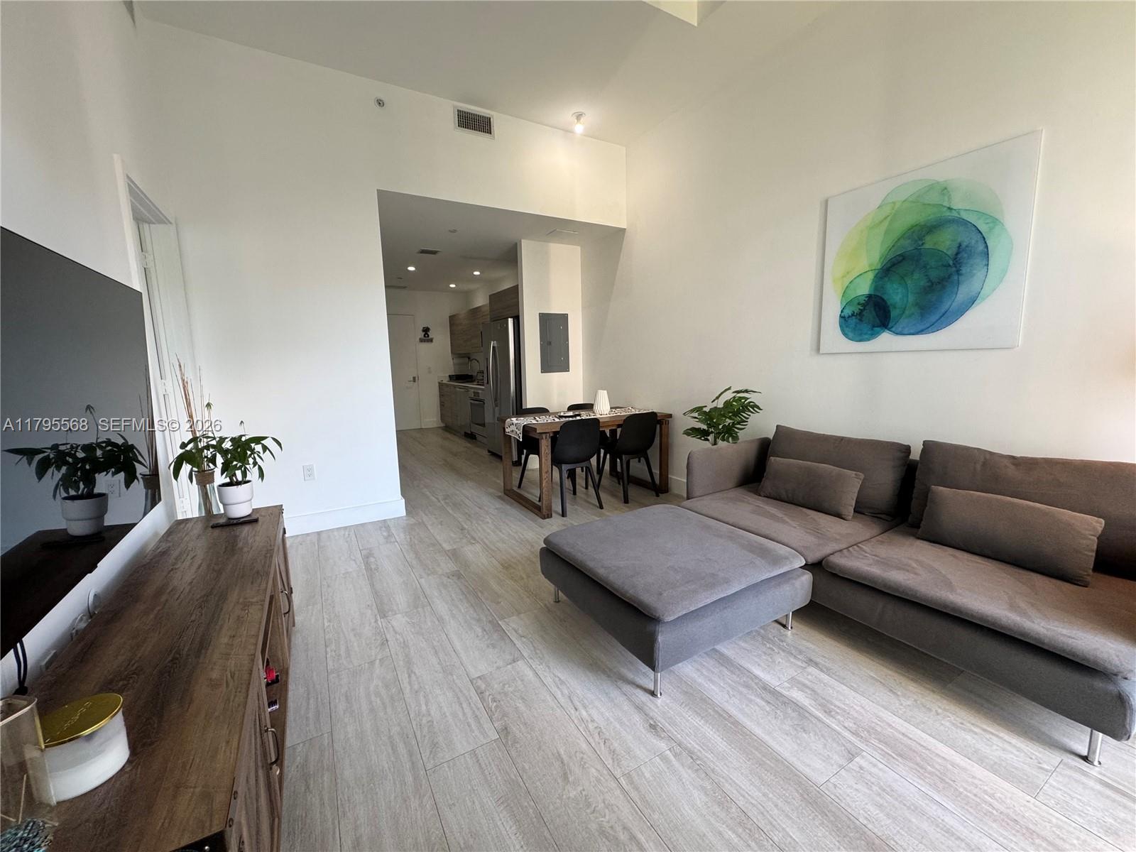 3401 MIDTOWN CONDO - Residential