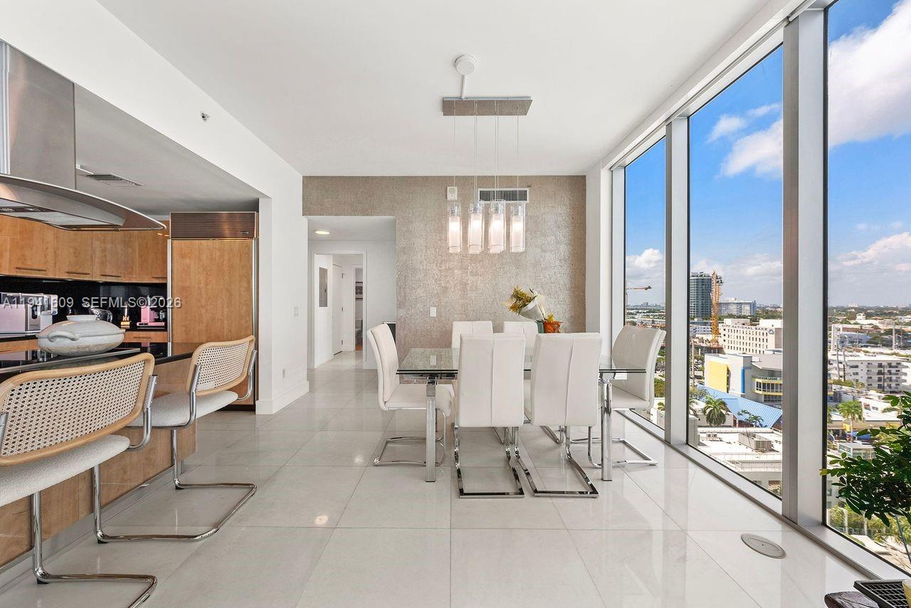 NORTH CARILLON BEACH COND - Residential