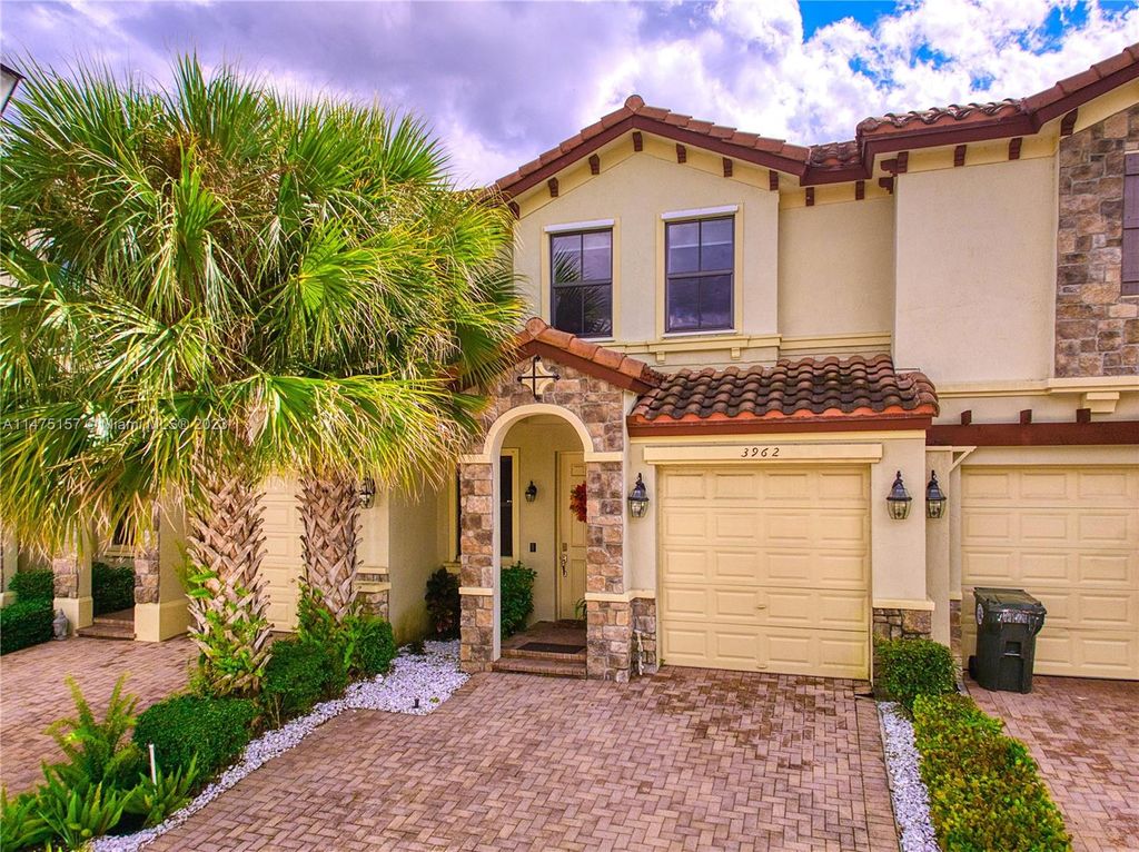 Photo of 3962 Devenshire Ct, Coconut Creek, FL 33073 (MLS # A11475157)