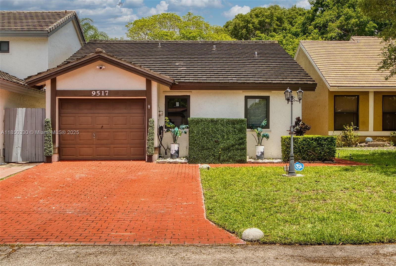 HAMMOCKS SEC 2 - Residential