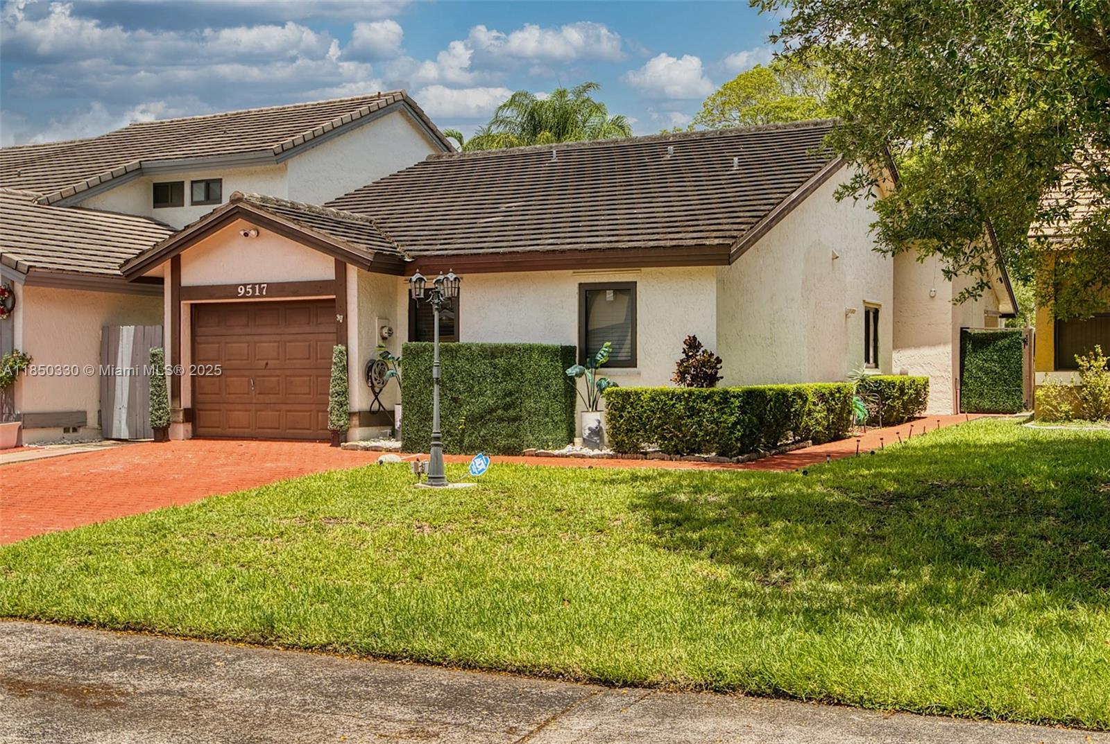 HAMMOCKS SEC 2 - Residential