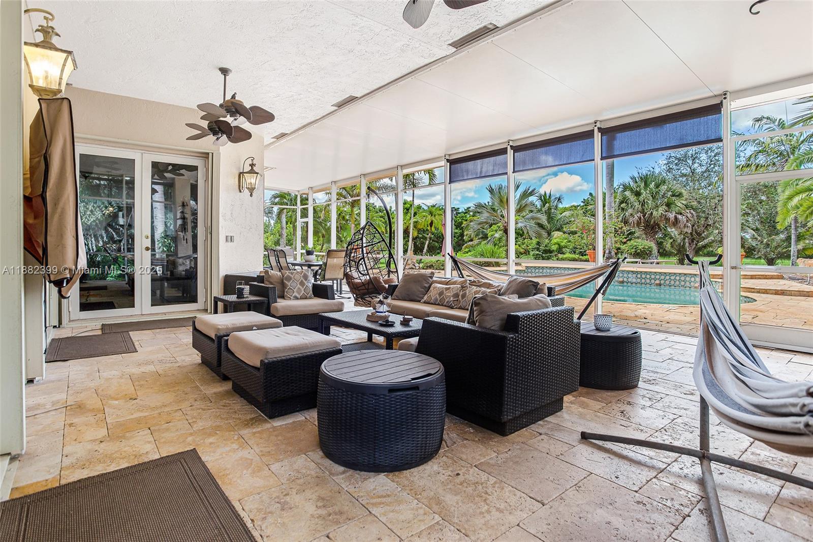 SELIGMAN-KIA ACRES - Residential