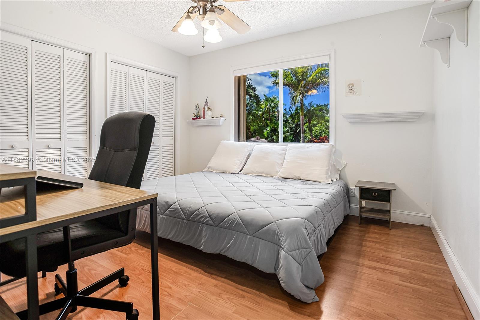 SELIGMAN-KIA ACRES - Residential