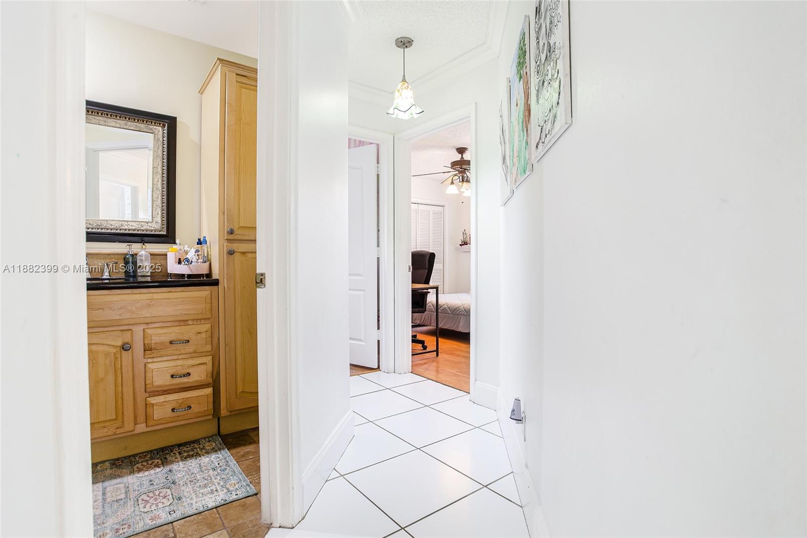 SELIGMAN-KIA ACRES - Residential