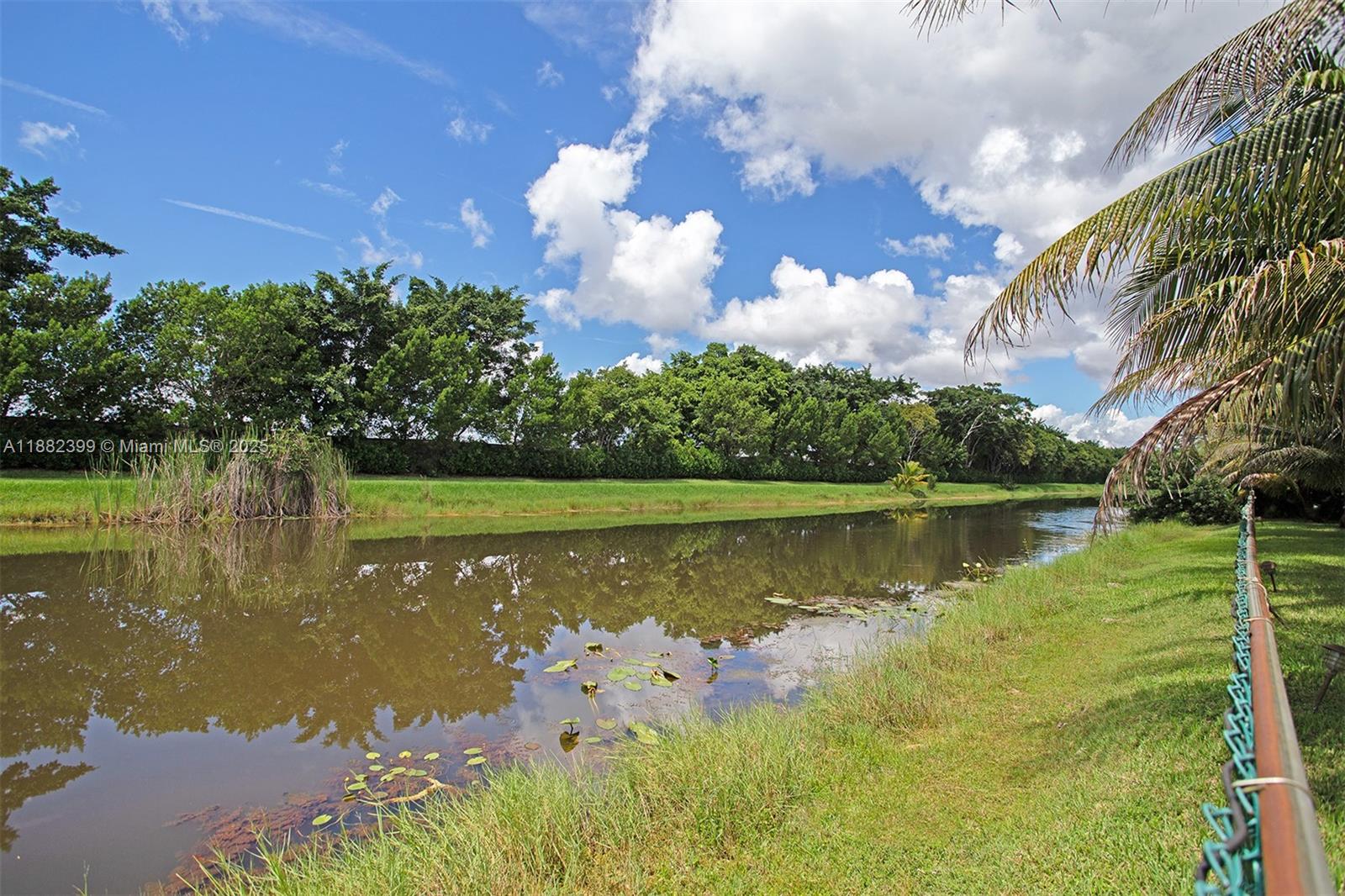 SELIGMAN-KIA ACRES - Residential