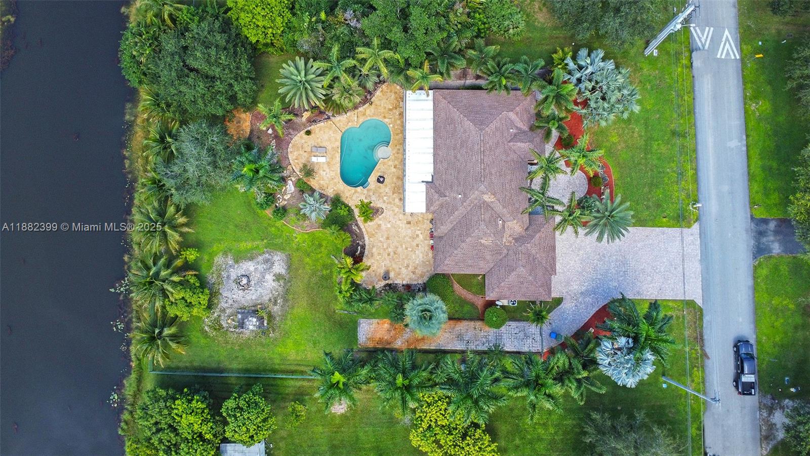 SELIGMAN-KIA ACRES - Residential