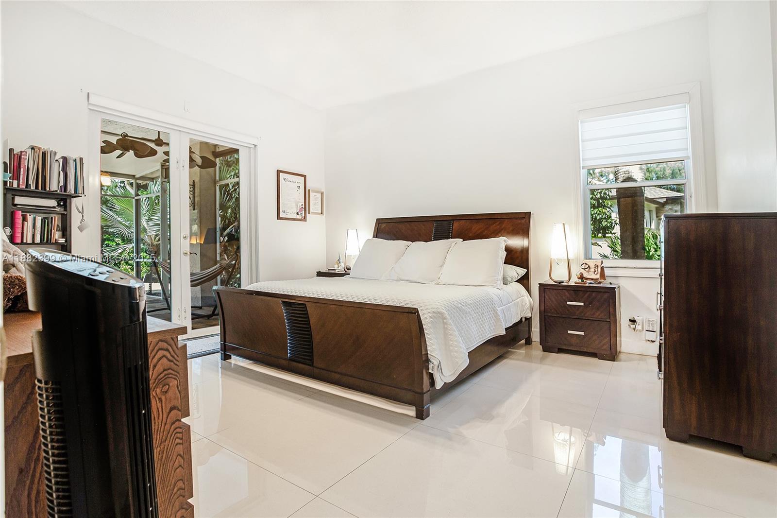 SELIGMAN-KIA ACRES - Residential