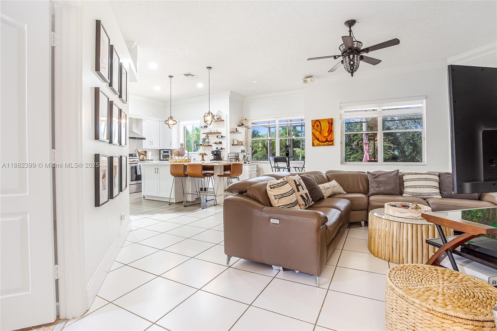 SELIGMAN-KIA ACRES - Residential