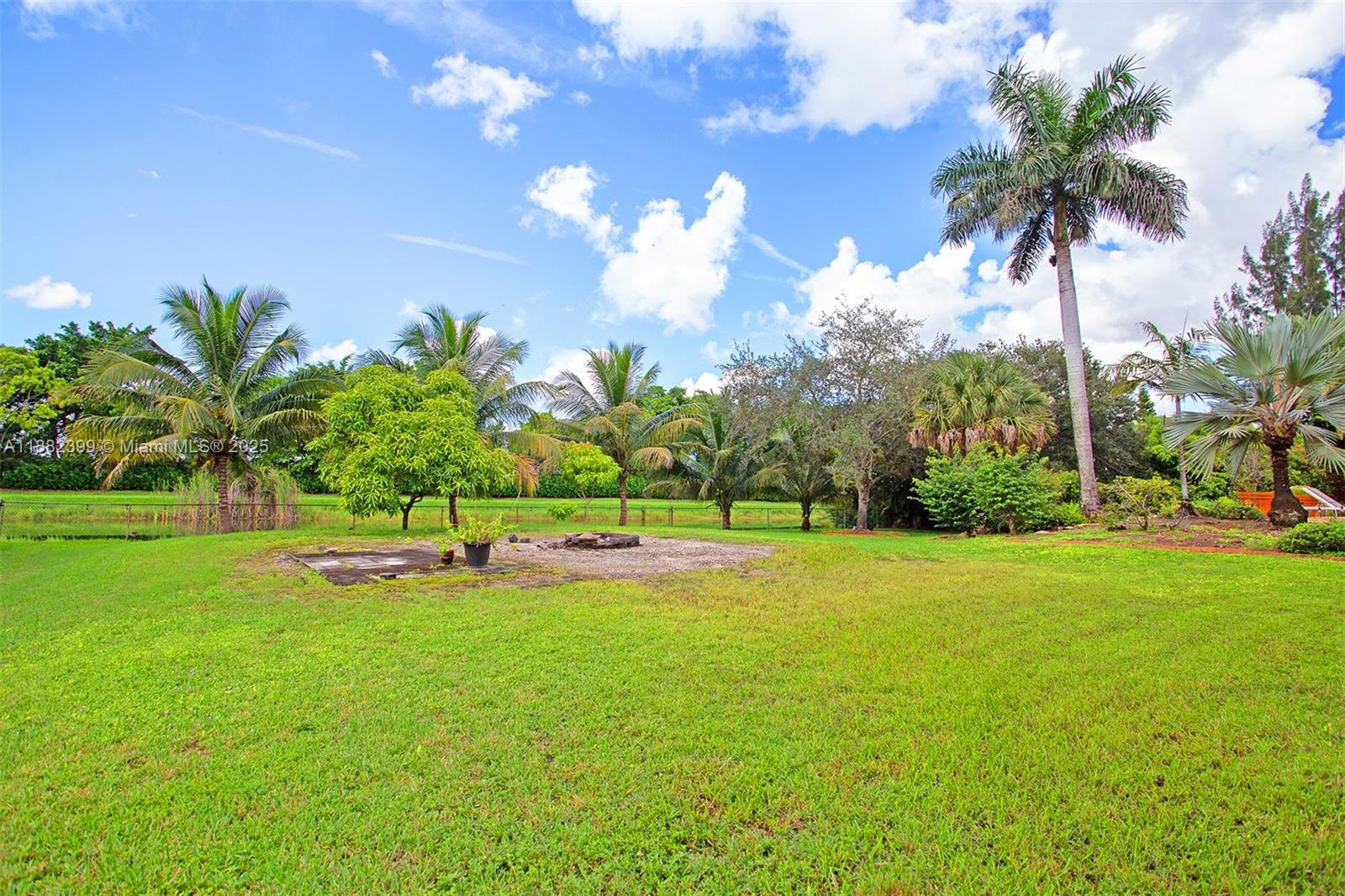 SELIGMAN-KIA ACRES - Residential