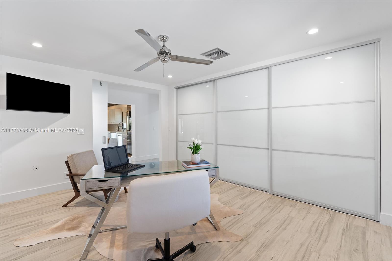 BEL-AIR ISLE - Residential