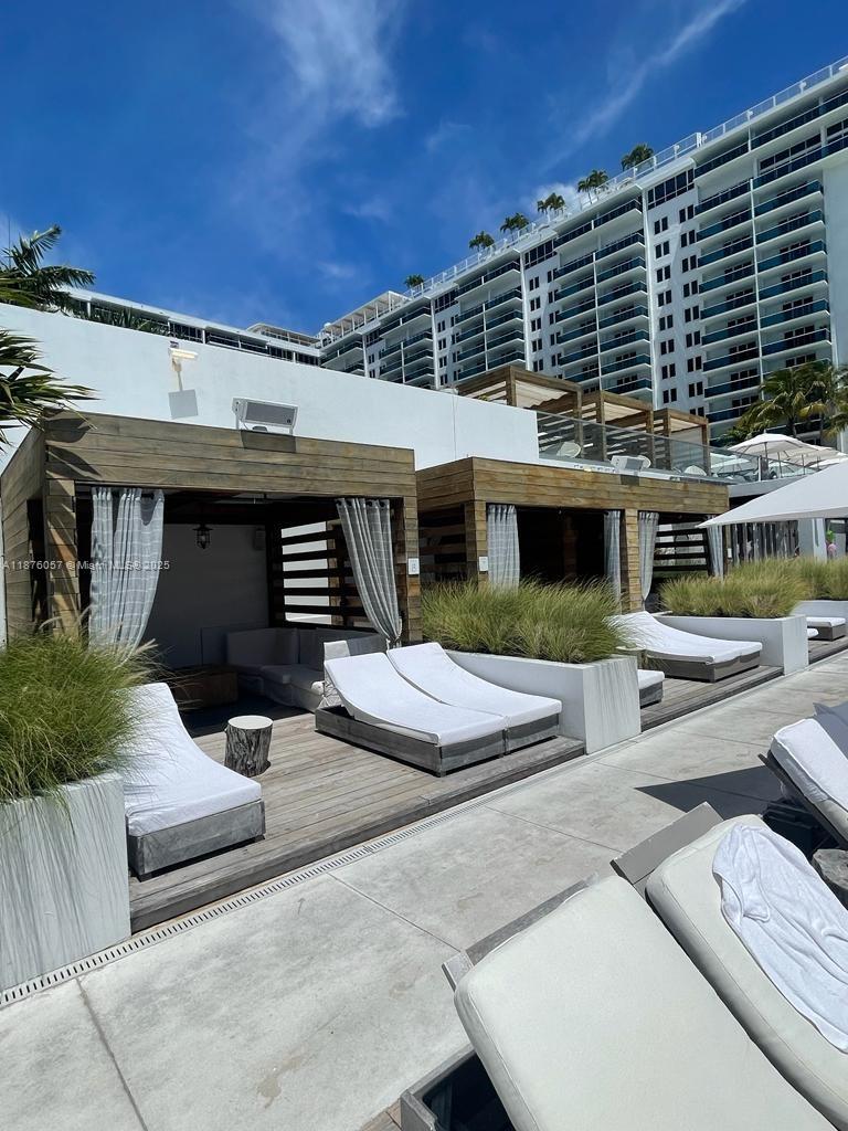 RONEY PALACE CONDO - Residential