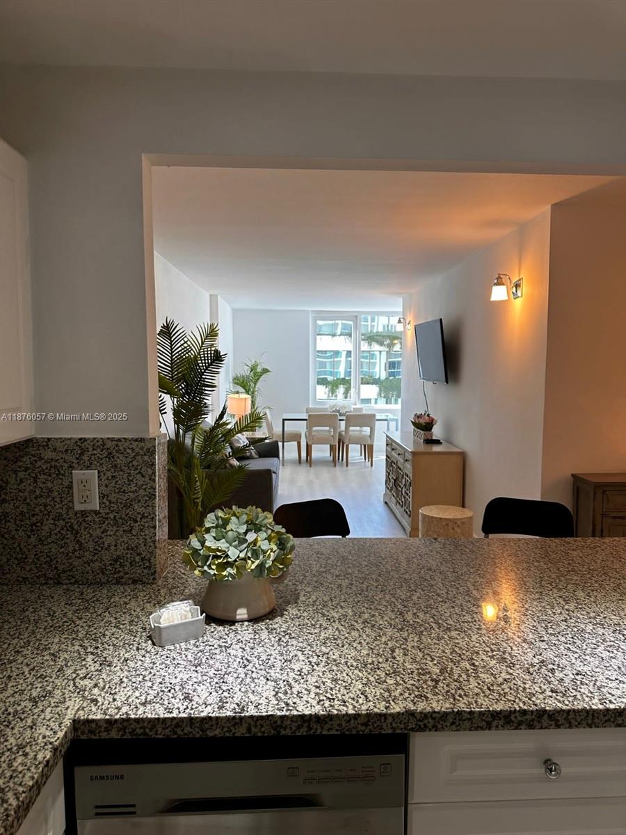 RONEY PALACE CONDO - Residential