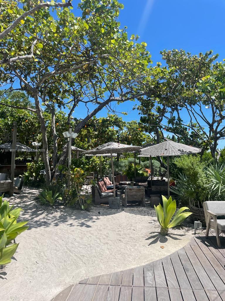 RONEY PALACE CONDO - Residential