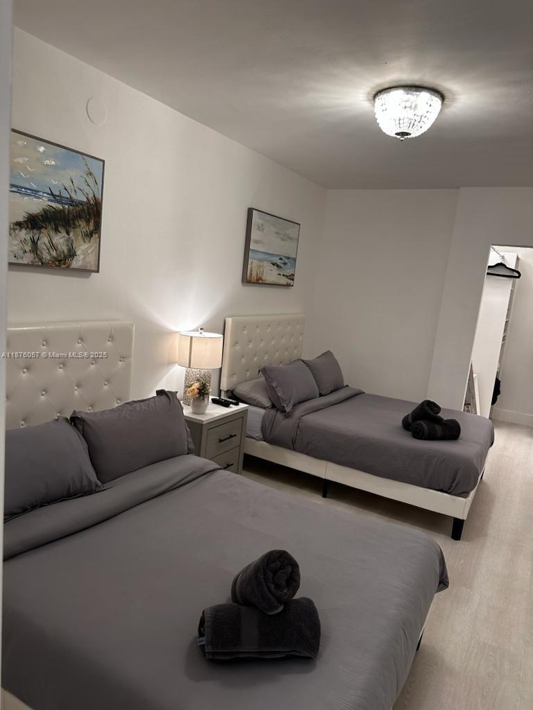 RONEY PALACE CONDO - Residential