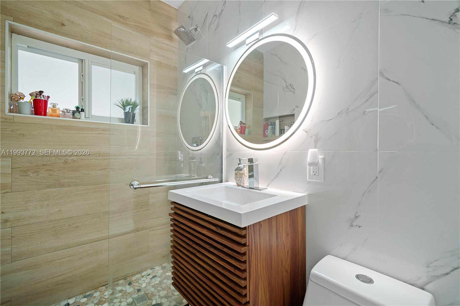 GULFSTREAM ESTATES - Residential