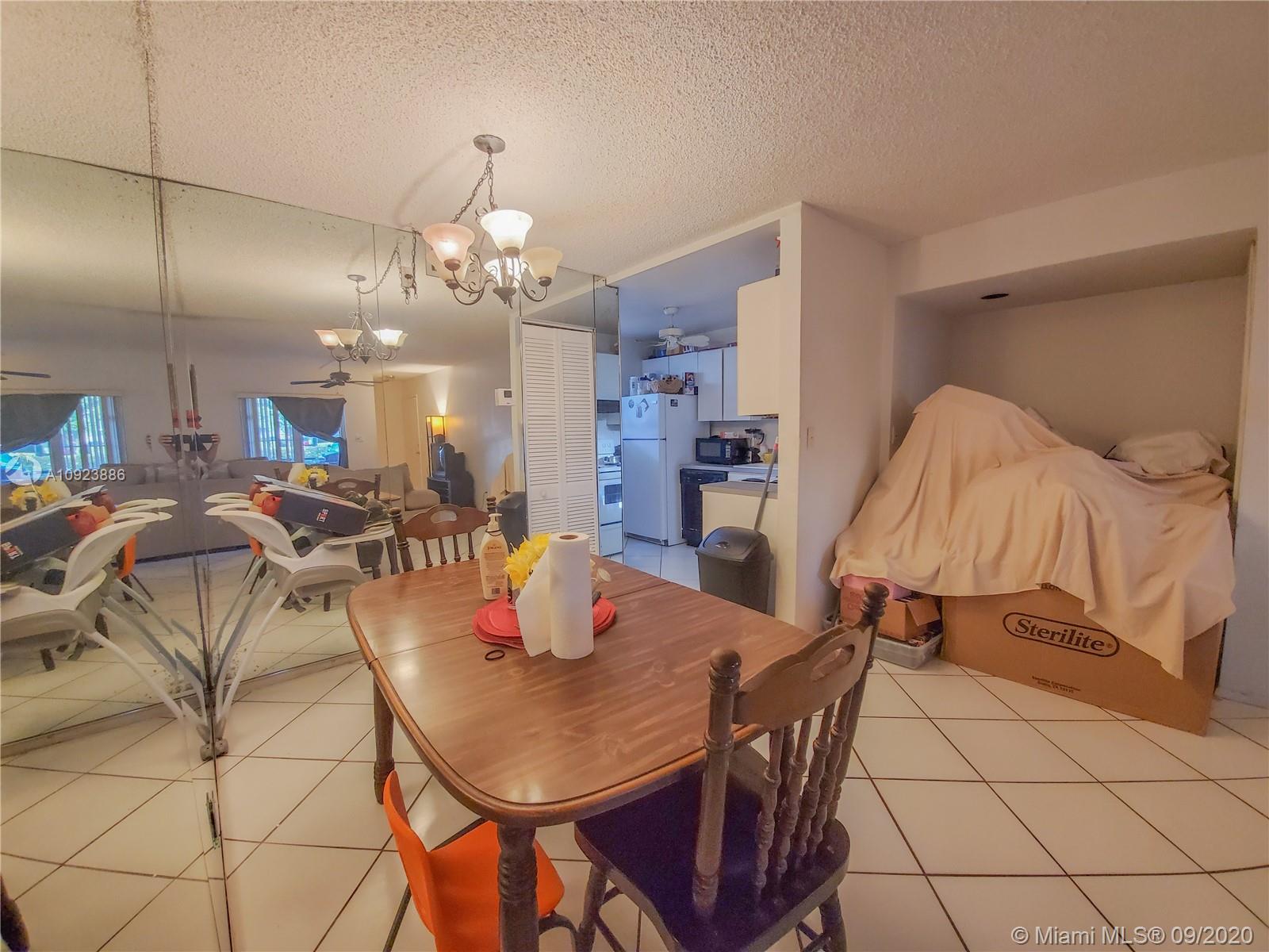 GARDENS NORTH 10 (THE) CO - Residential