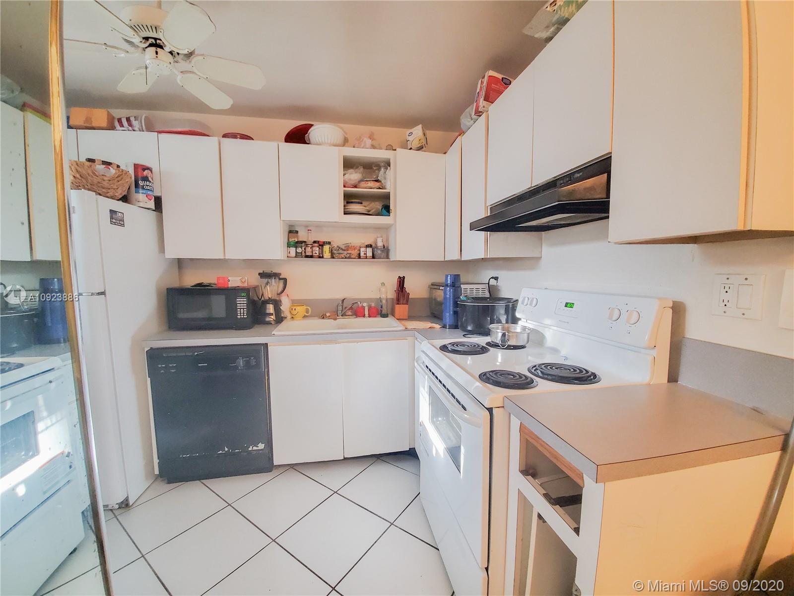 GARDENS NORTH 10 (THE) CO - Residential