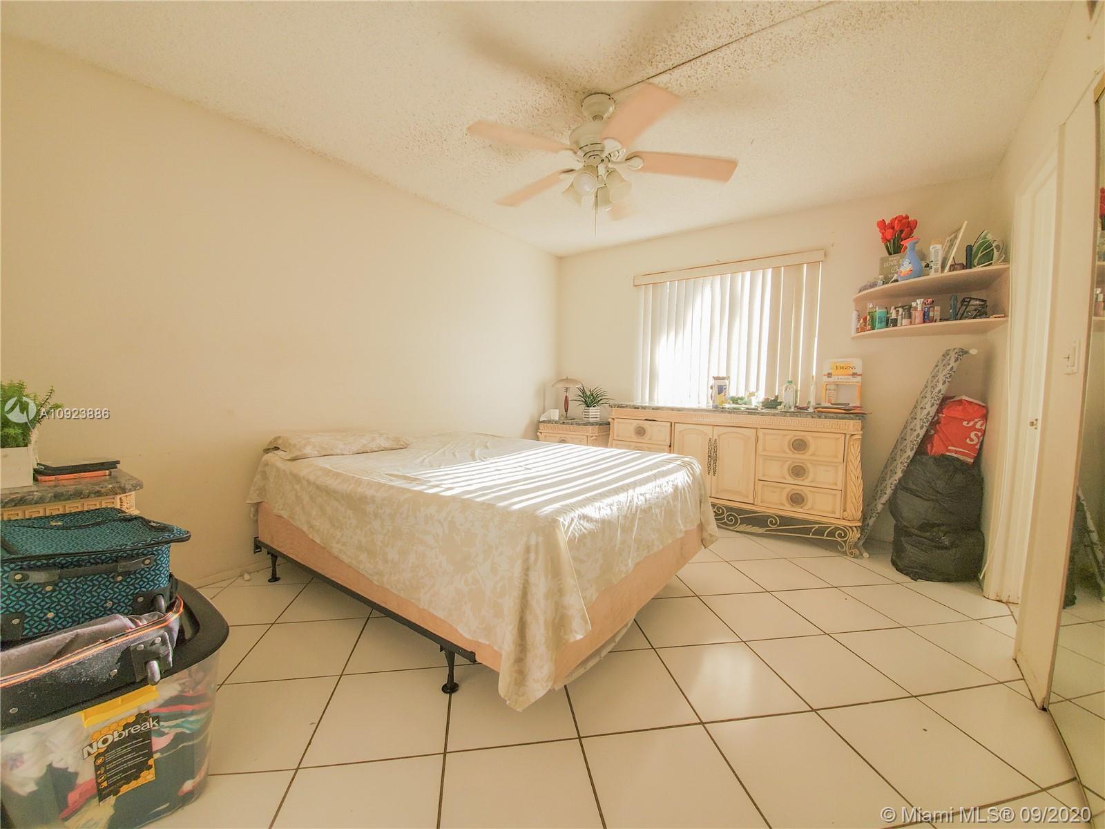 GARDENS NORTH 10 (THE) CO - Residential