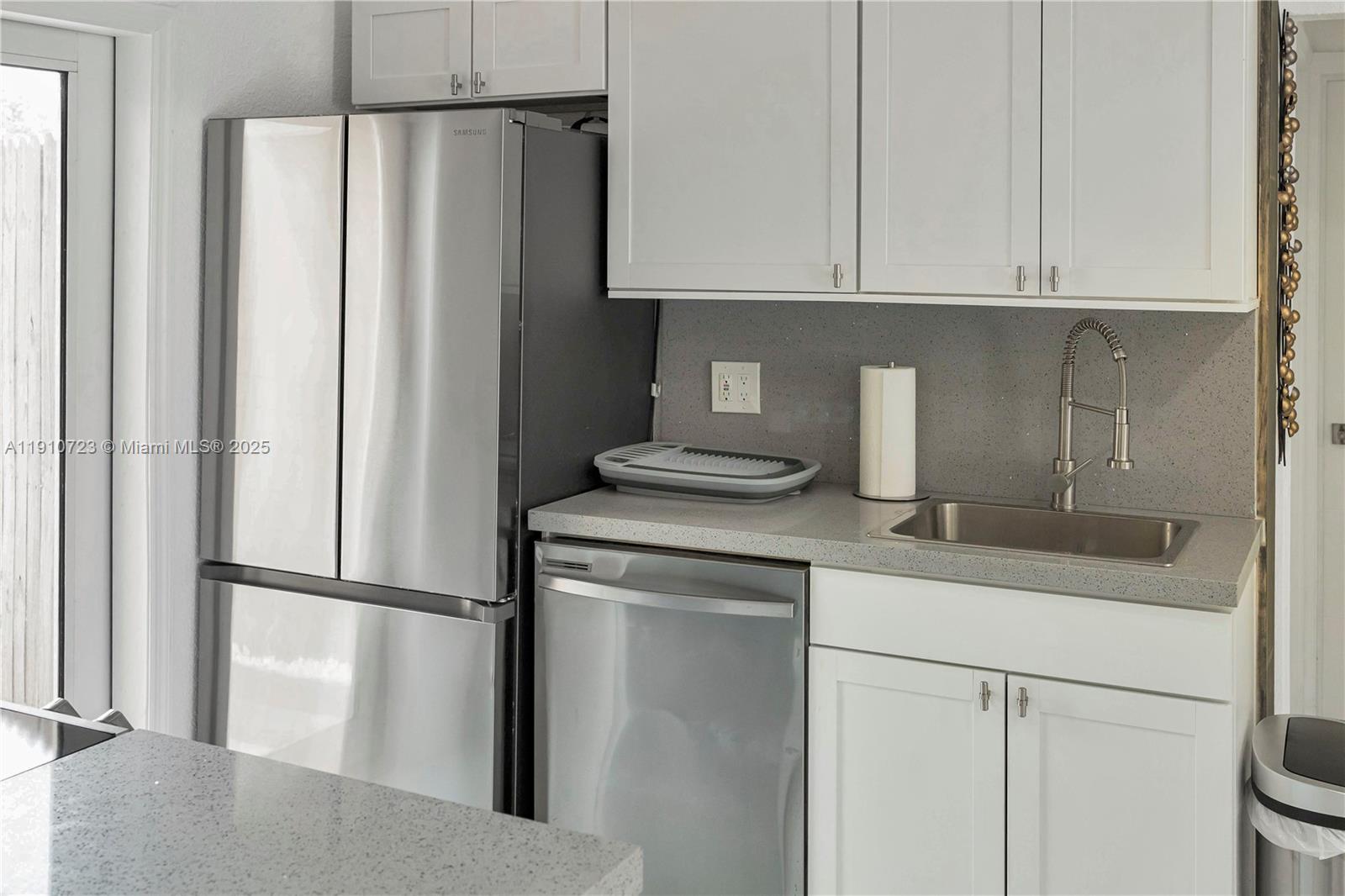 HIBISCUS PARK - Residential Lease