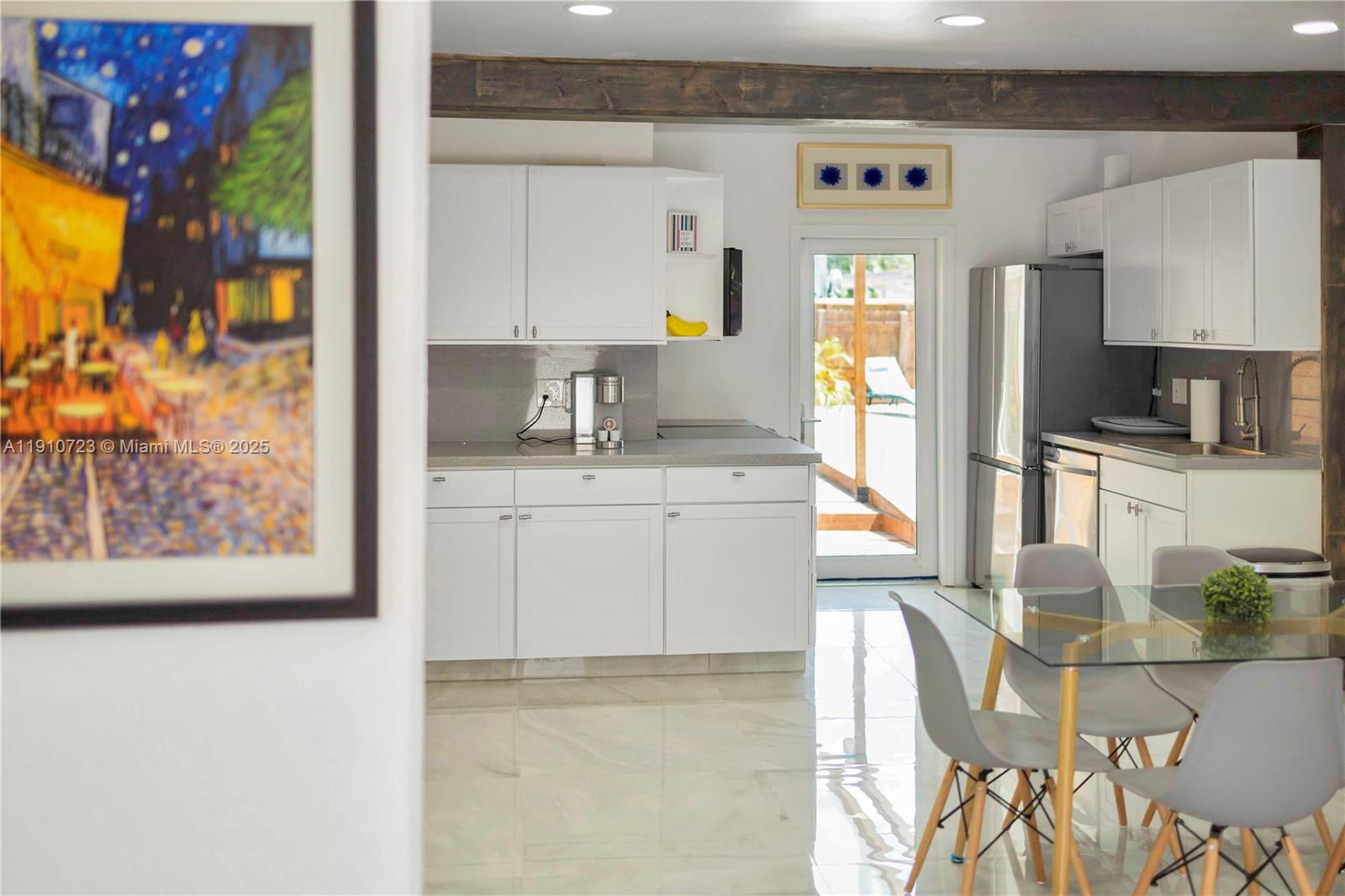 HIBISCUS PARK - Residential Lease