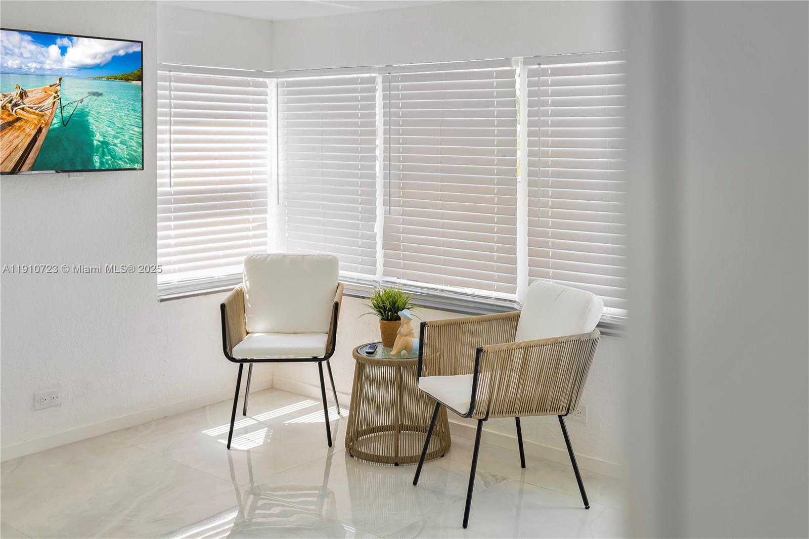 HIBISCUS PARK - Residential Lease