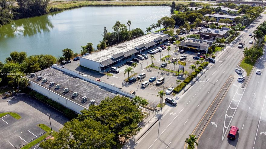Property Features: 
- Flexible layouts
- Excellent frontage
- Ample on-site parking 
- Prominent signage availability 
- Below market rates

Location Features 
- Dense residential population/growth 
- Easy access to highways
Strong surrounding retail markets