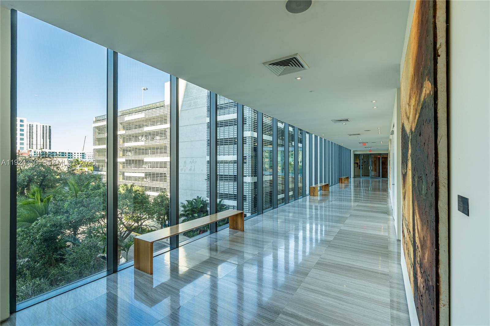 ICON BAY CONDO - Residential