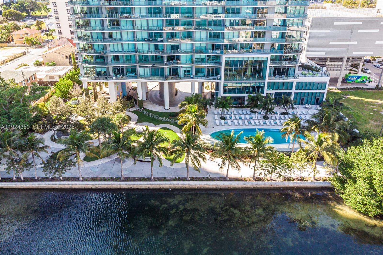 ICON BAY CONDO - Residential