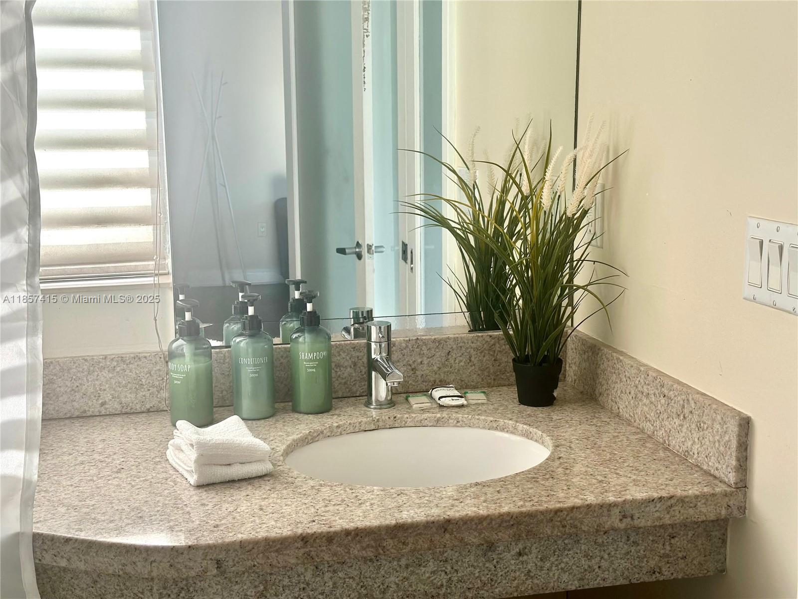 THE STRAND ON OCEAN DRIVE - Residential