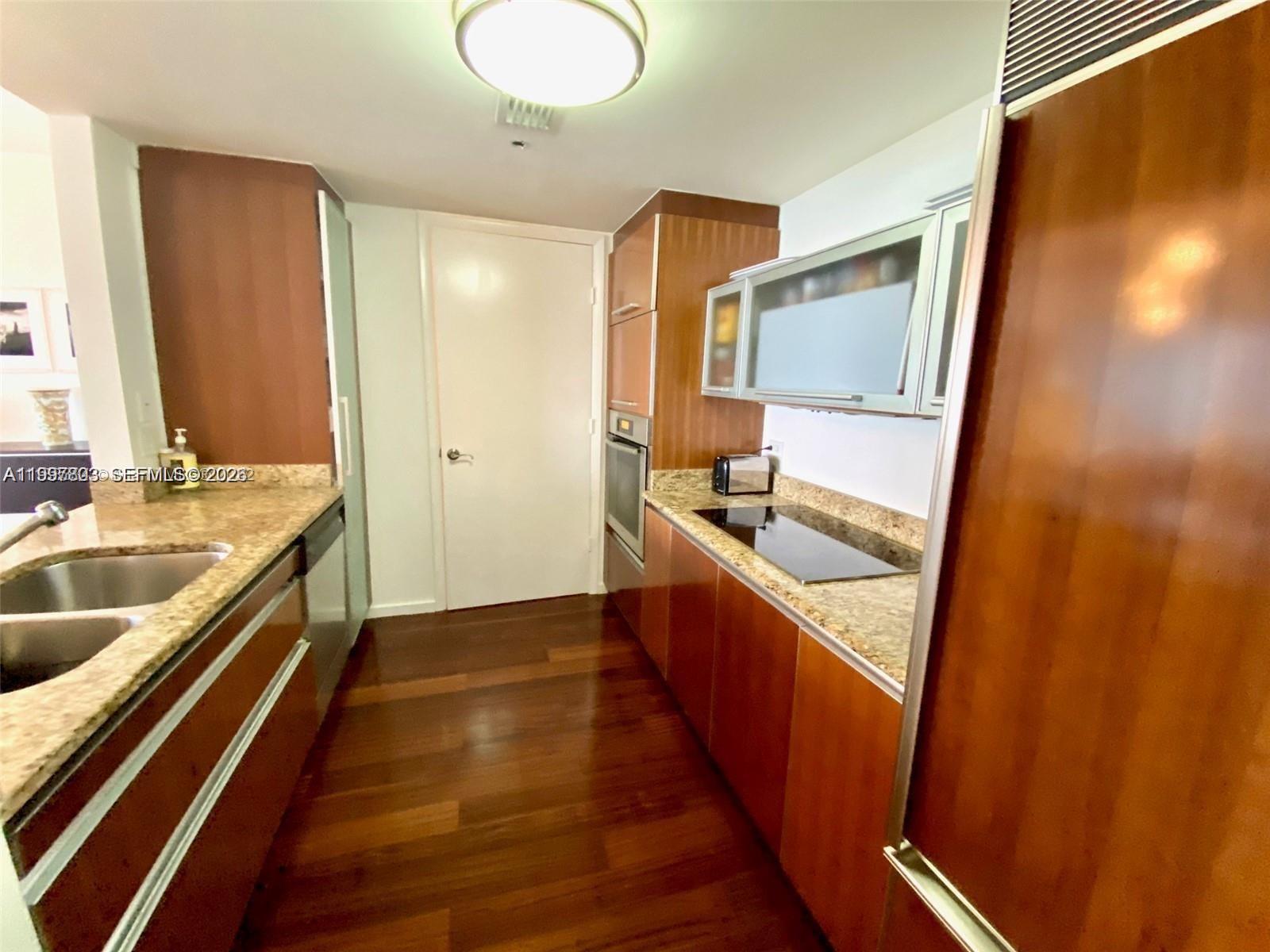 OCEAN FOUR CONDO - Residential Lease