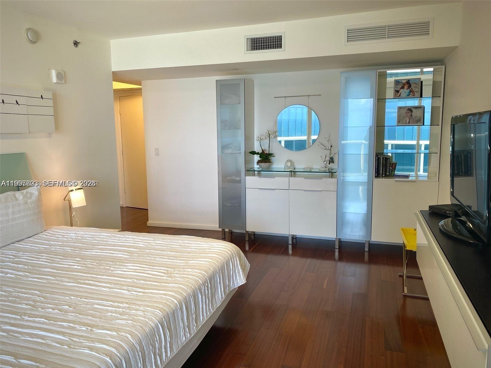 OCEAN FOUR CONDO - Residential Lease