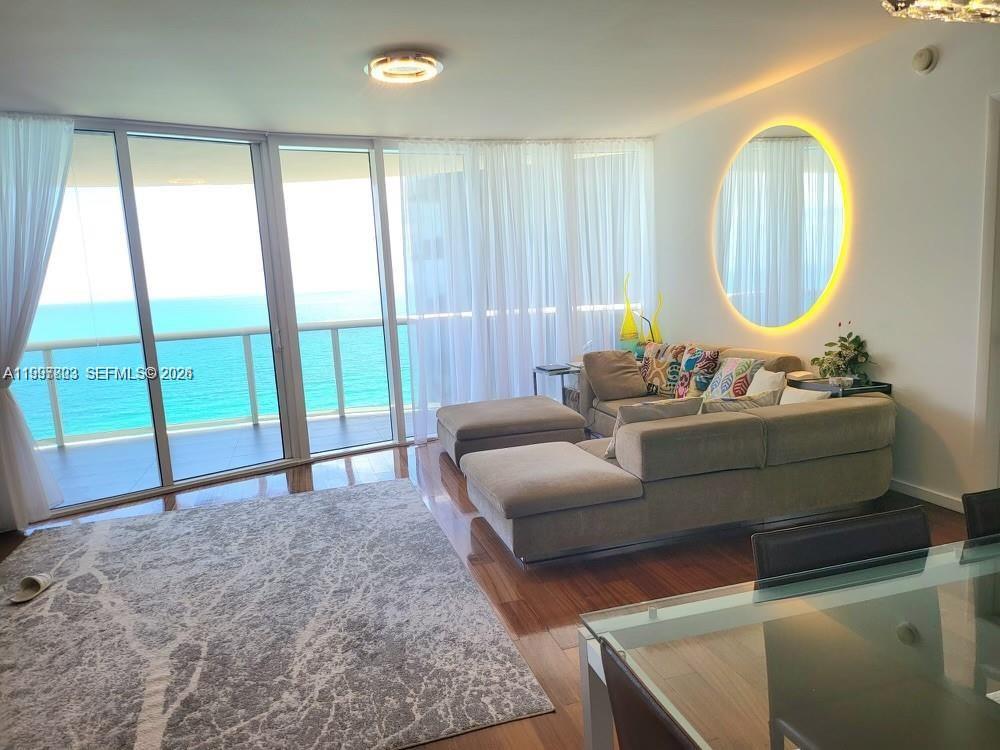OCEAN FOUR CONDO - Residential Lease