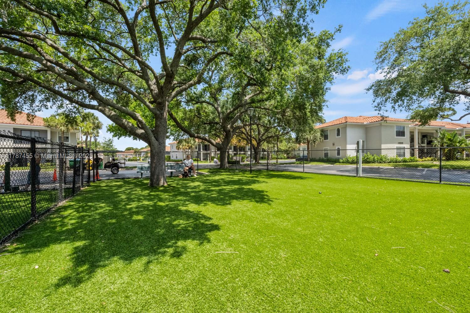Mizner Court - Residential Lease