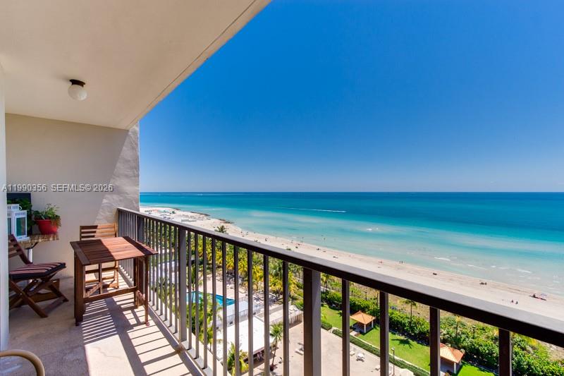 2625 COLLINS AV 1403