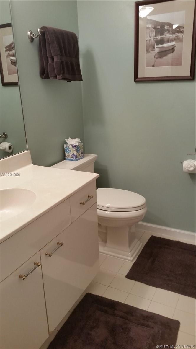 Kensington 146-39 B - Residential