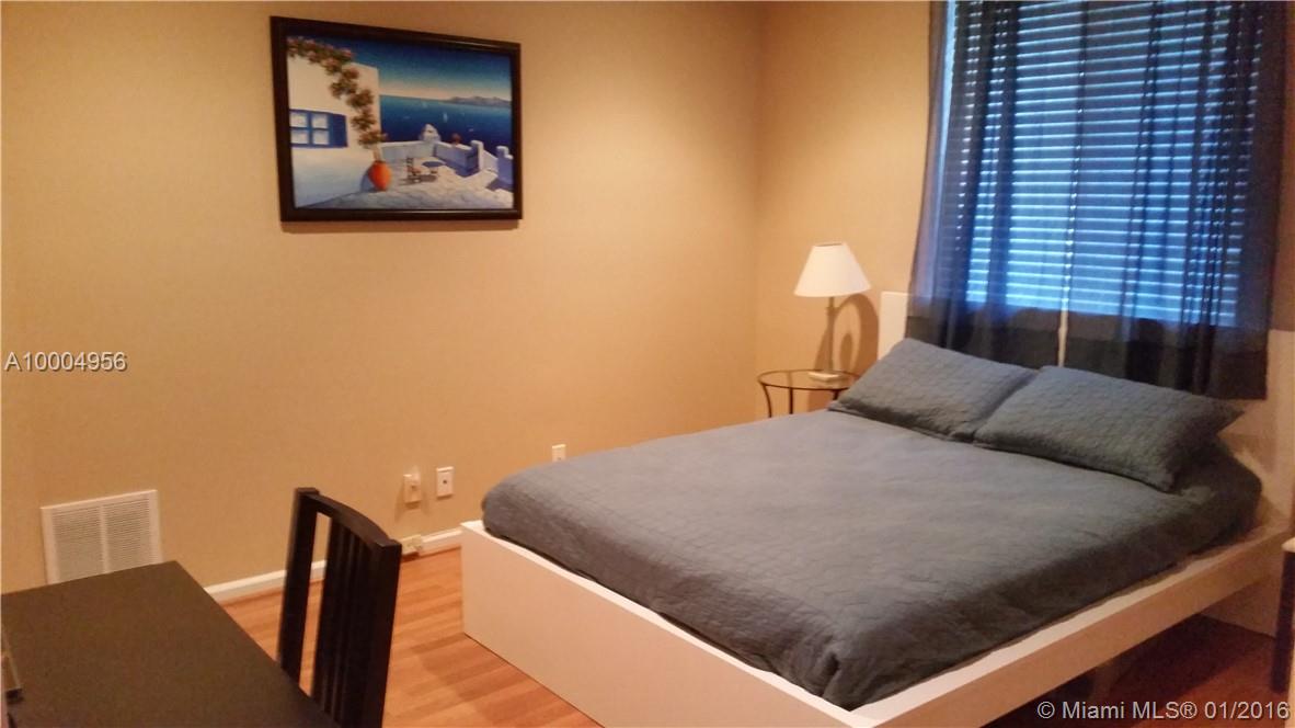 Kensington 146-39 B - Residential