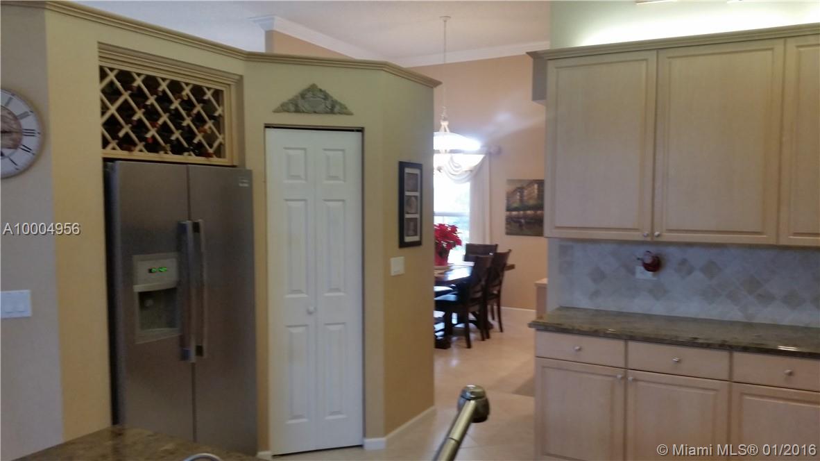 Kensington 146-39 B - Residential