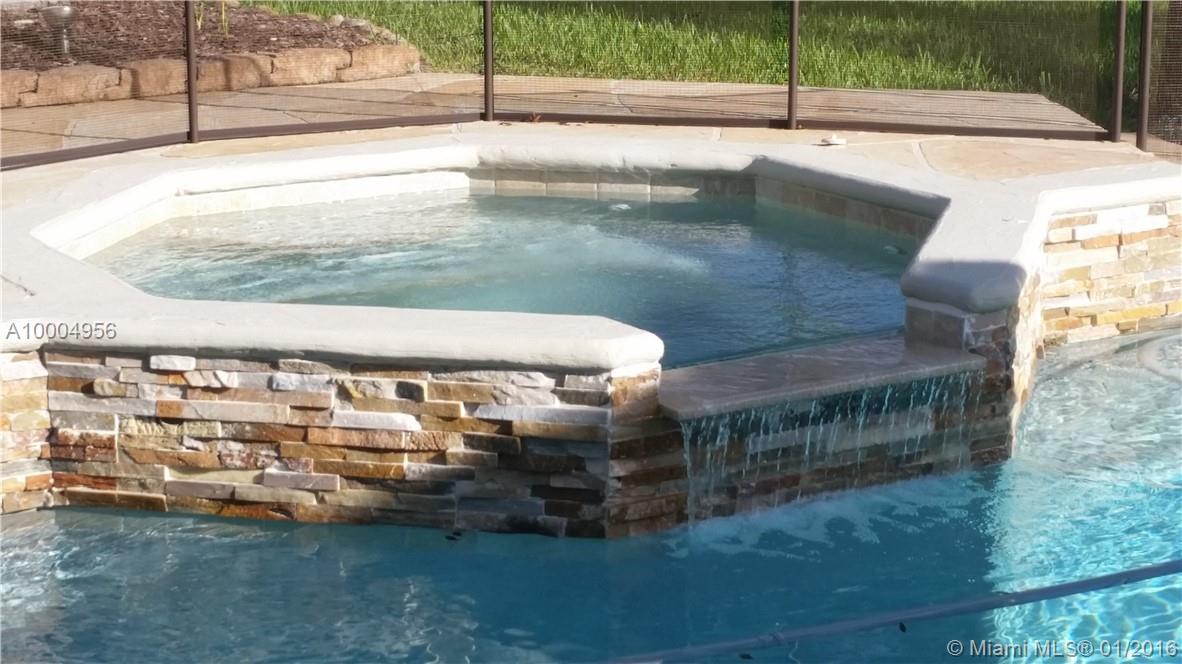 Kensington 146-39 B - Residential