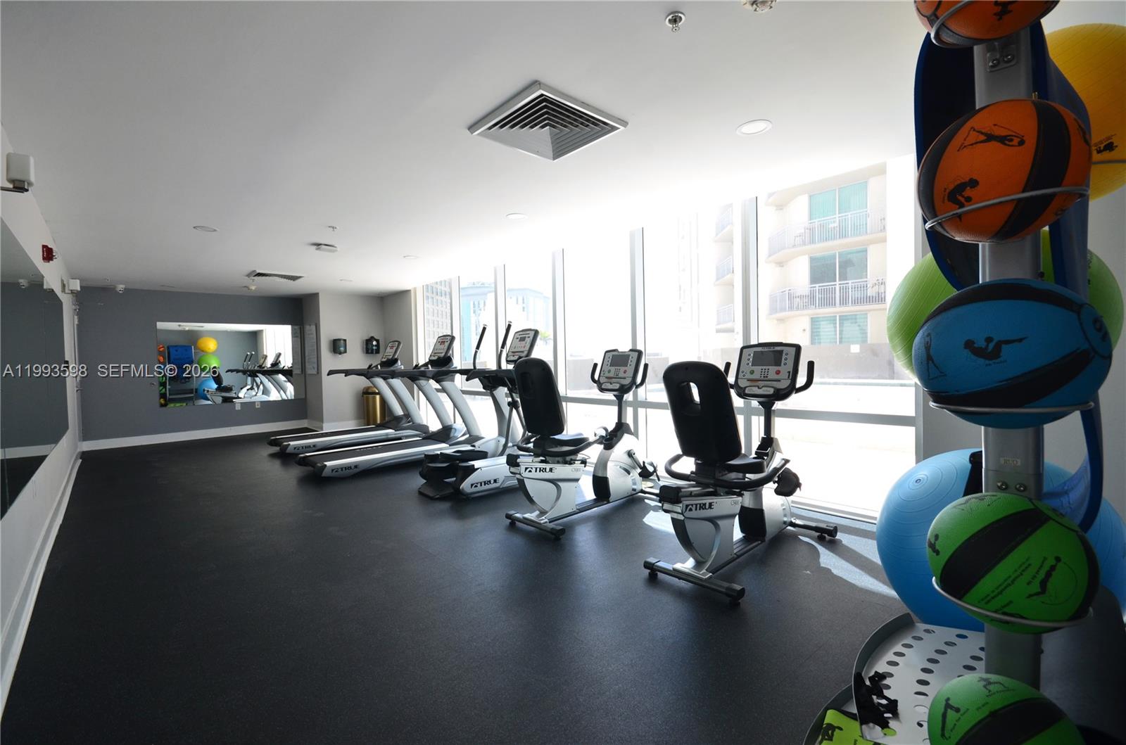 METROPOLIS I AT DADELAND - Residential