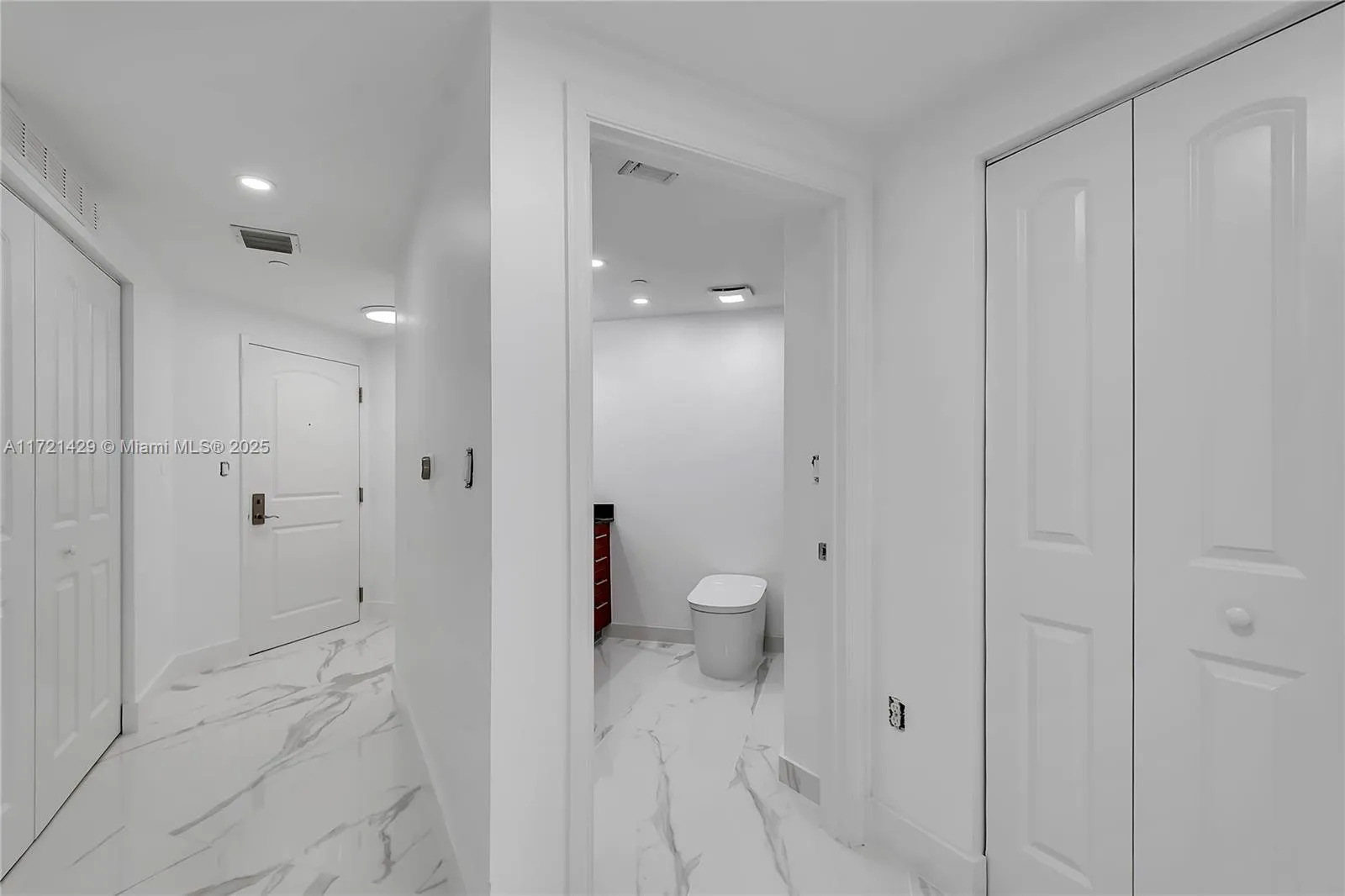 Miami, Florida 33156, United States, 2 Bedrooms Bedrooms, ,2 BathroomsBathrooms,Residential,Active,20562