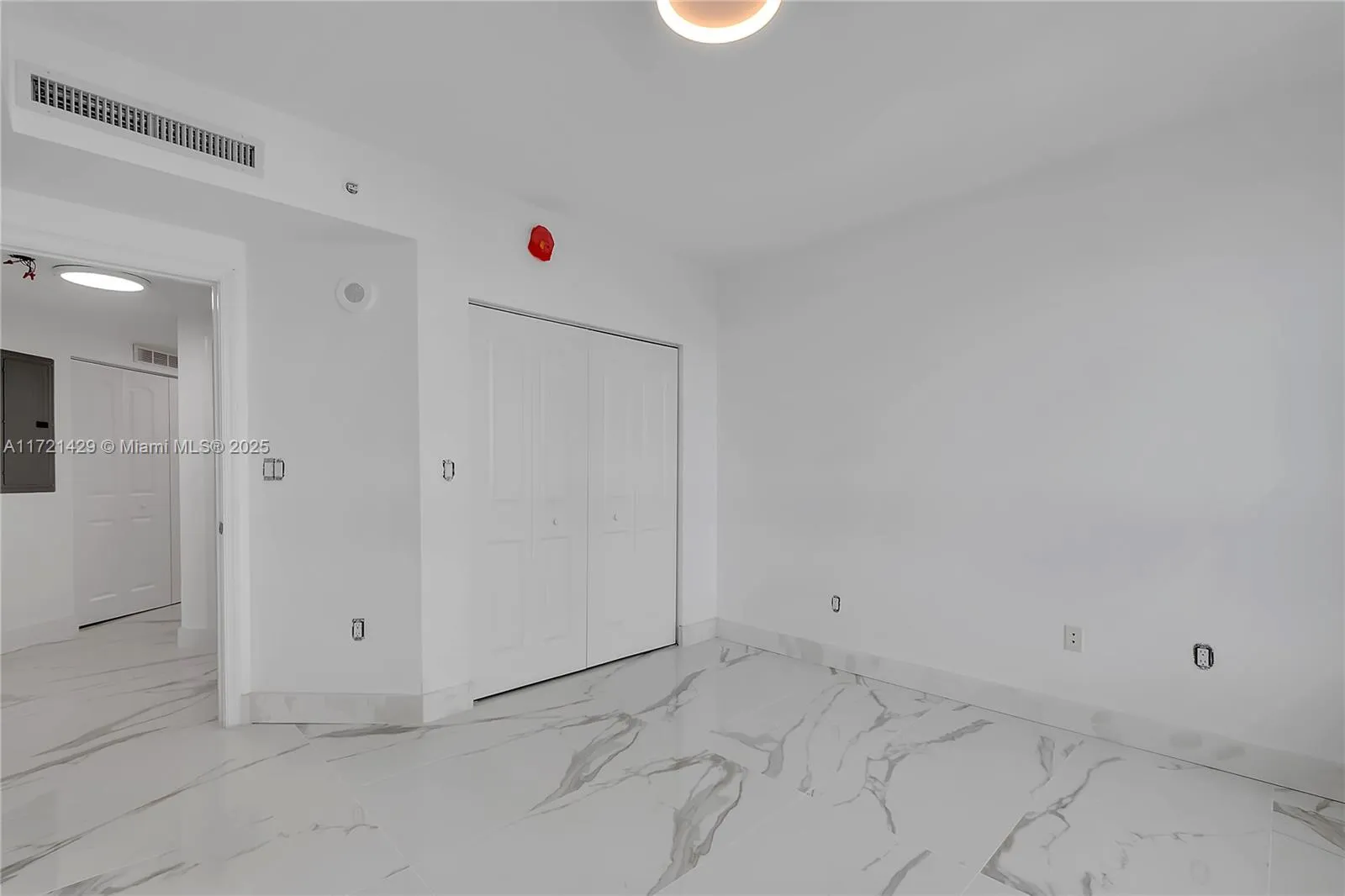 Miami, Florida 33156, United States, 2 Bedrooms Bedrooms, ,2 BathroomsBathrooms,Residential,Active,20562