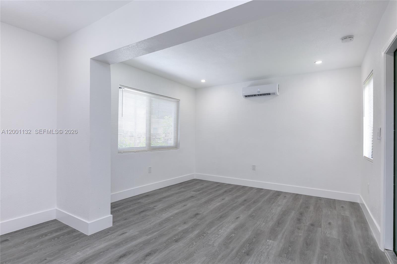 SUN LAND PARK - Residential Lease