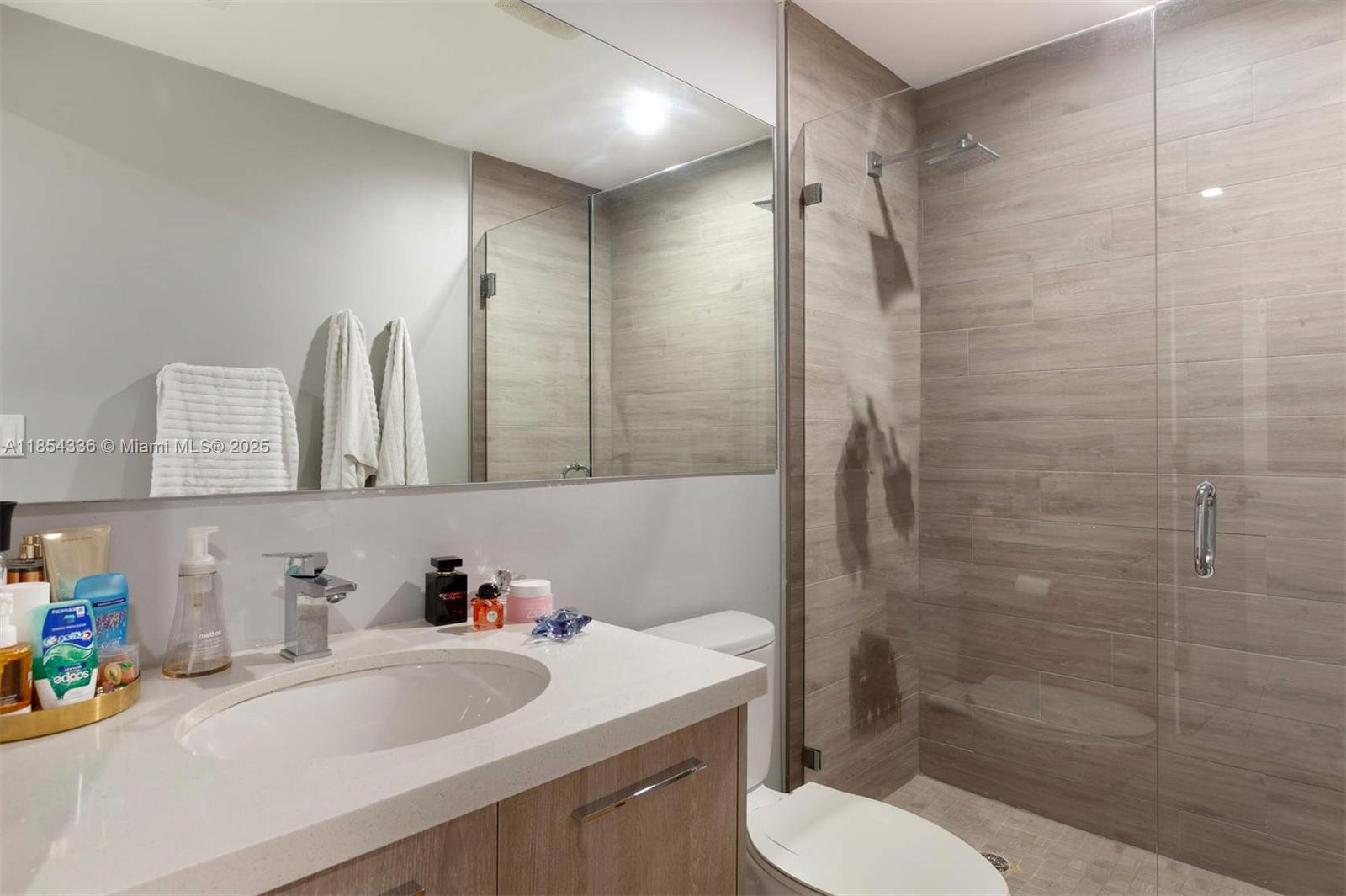 BAY HARBOR ISLAND - Residential Lease