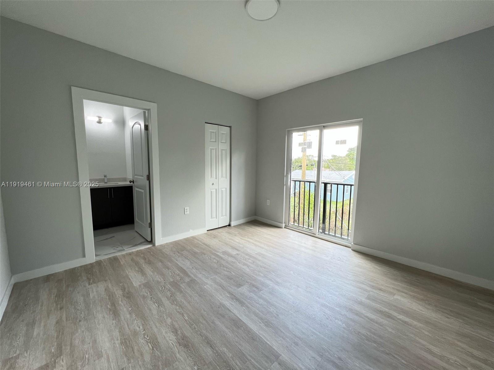 LINCOLN PARK SIXTH ADD - Residential Lease