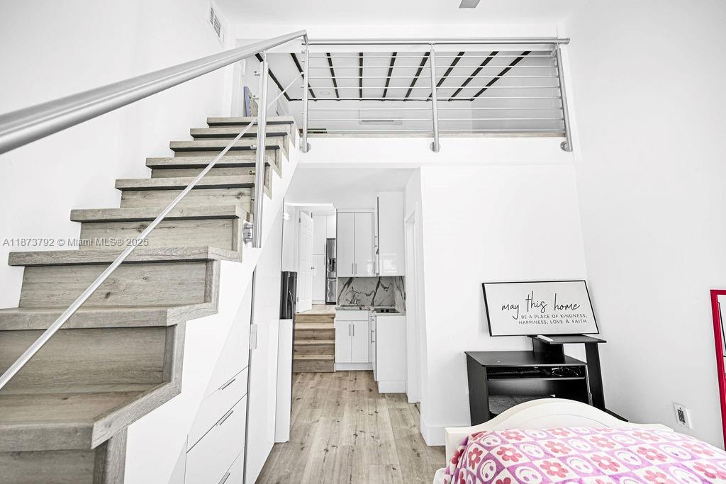 SHORECREST - Residential