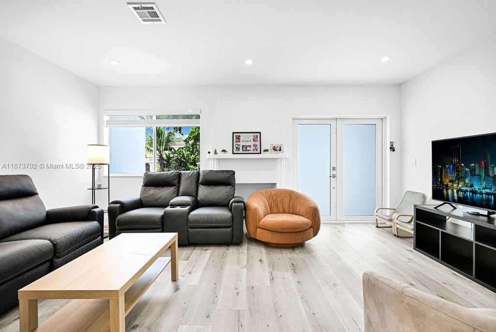 SHORECREST - Residential