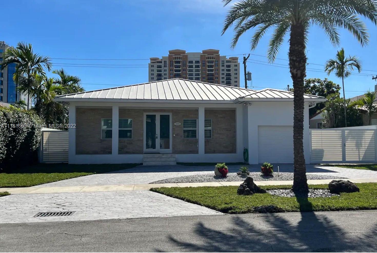 BEAUTIFULLY RENOVATED AND MAINTAINED 3/2 MODERN HOUSE IN THE HEART OF MIAMI. COVERED FRONT AND BACK TERRACES. THE HOME FEATURES MARBLE AND WOOD FLOORS THROUGHOUT, LARGE UPDATED KITCHEN WITH WOOD AND GRANITE COUNTERTOPS, CLOSET CABINETRY AND OVER SIZED LIVING AREAS. WALKING DISTANCE TO MIRACLE MILE. MINUTES AWAY FROM BRICKELL, MIAMI BEACH AND KEY BISCAYNE.
TEXT LISTING AGENT FOR MORE INFORMATION.