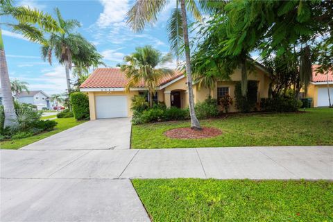 Photo of 1727 Egret Rd, Homestead, FL 33035 (MLS # A11884381)